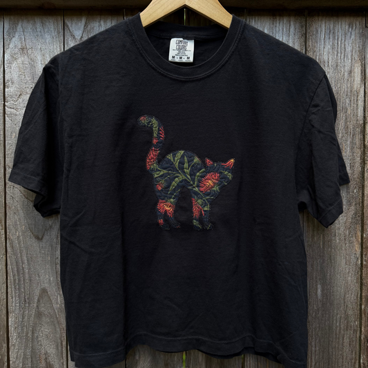 Spooky Cat — Embroidered Comfort Colors Cropped Tee